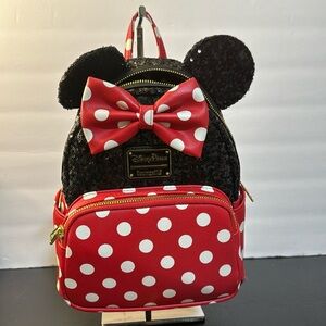DISNEY Loungefly Minnie Purse NWT 
Polka Dots Sequin & Faux Leather Backpack ♥️